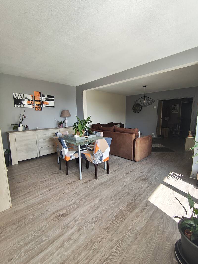 Vaux-Le-Pénil (77000)