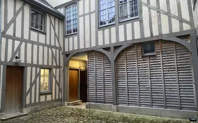 Troyes (10000)