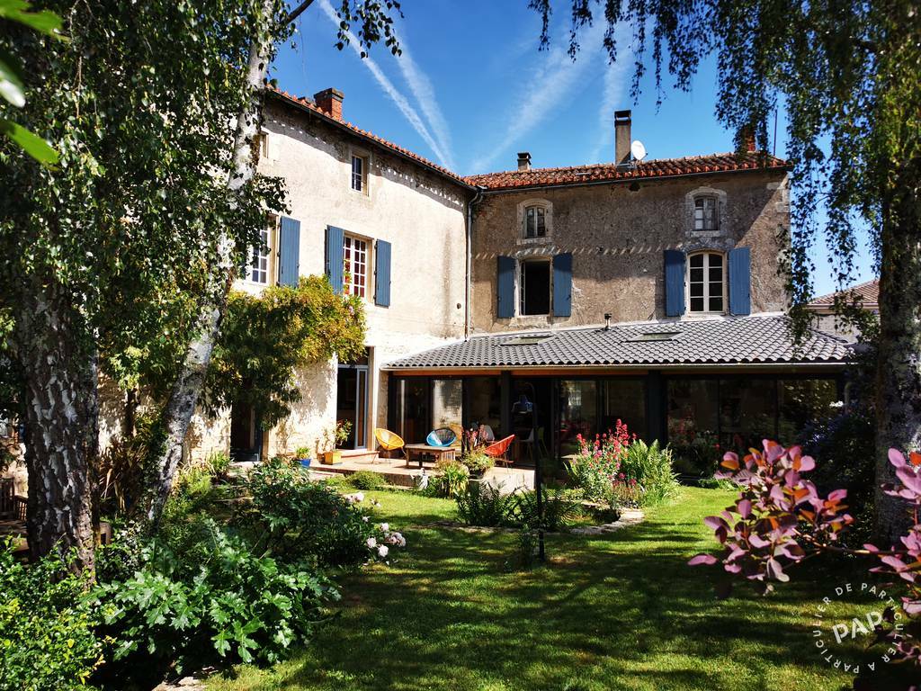 Vente maison 420 m² SaintLaurentDeCéris (16450)