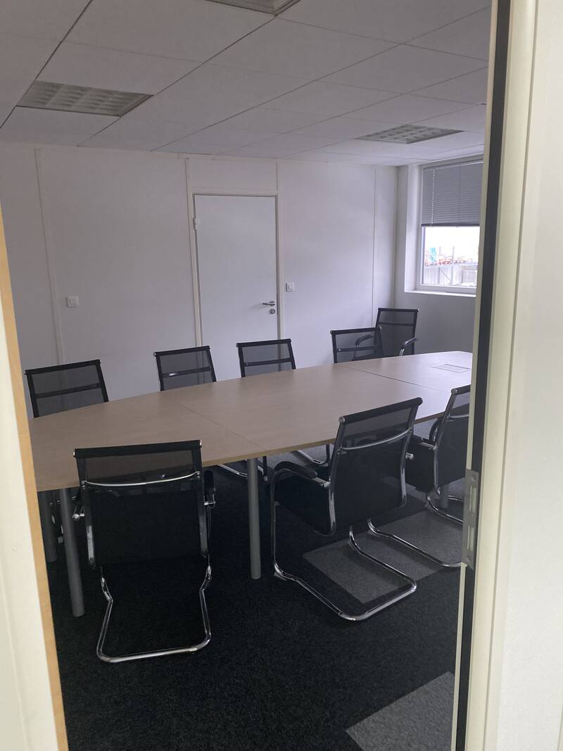 Bureaux Tout Équpés