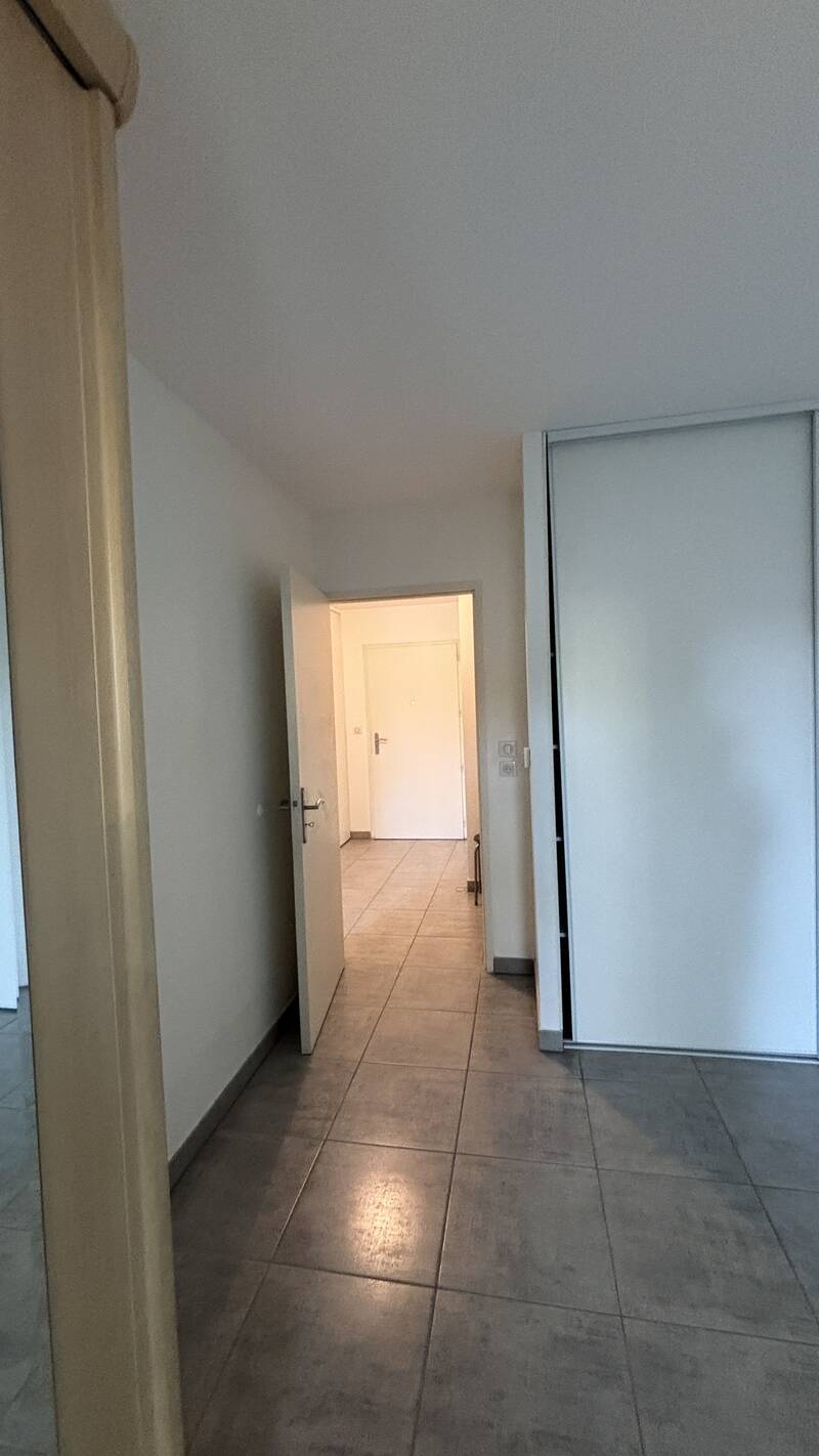Valence (26000)