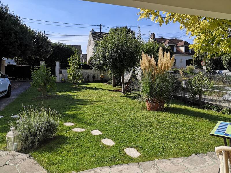 Champs-Sur-Marne (77420)