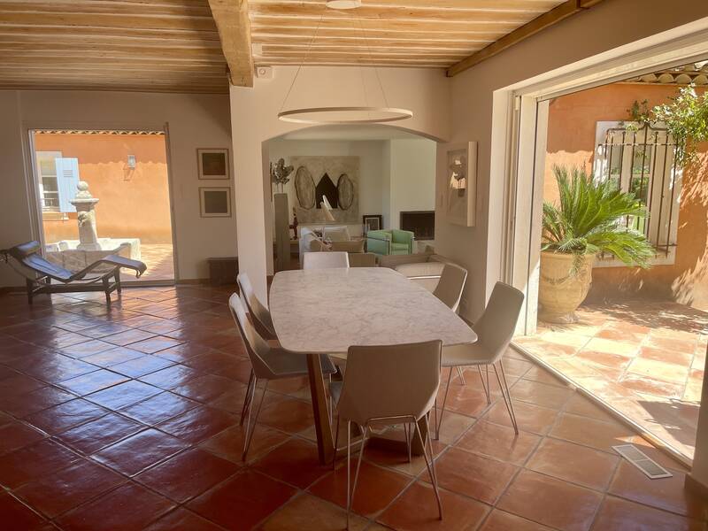 Grimaud (83310)