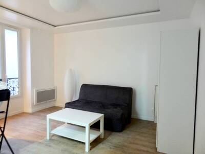 Location appartement studio Paris 18e