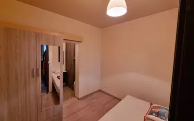 Nantes (44000)