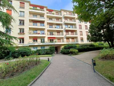 Location appartement studio Neuilly-sur-Seine (92200)