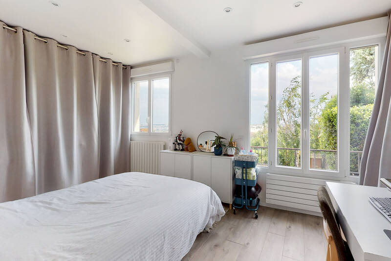 Duplex Inversé Avec Jardin Suresnes