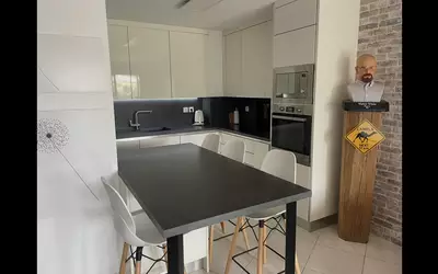 Fréjus (83600)