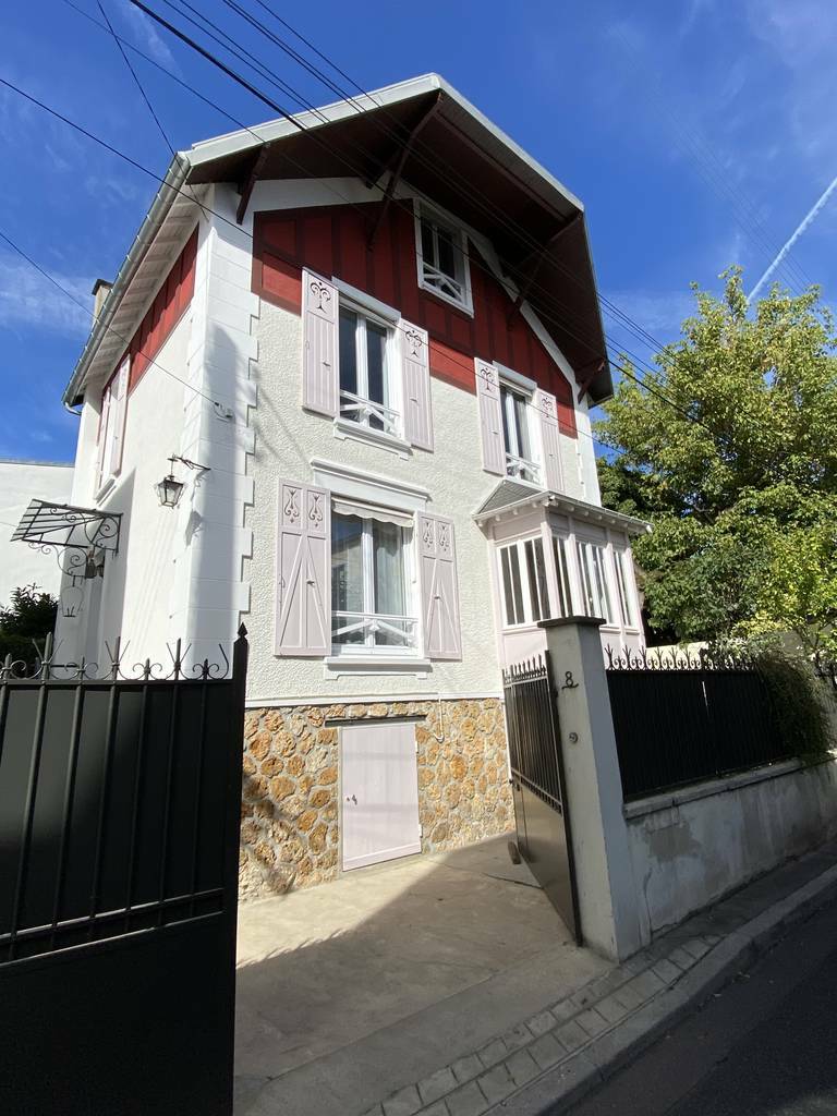 Bois-Colombes (92270)