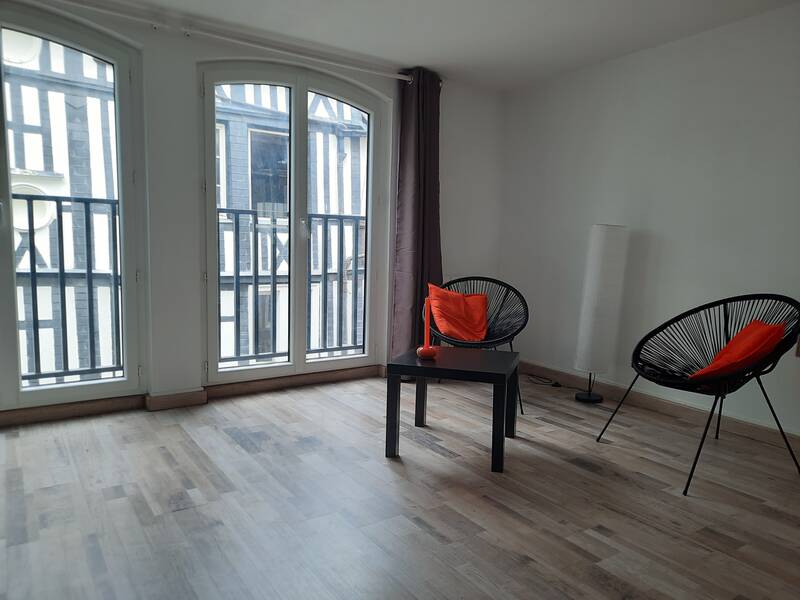 Rouen (76000)