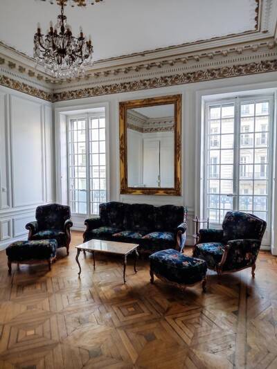 Location appartement 5 pièces Paris 10e