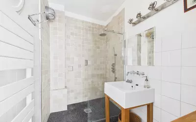 Paris 10E (75010)