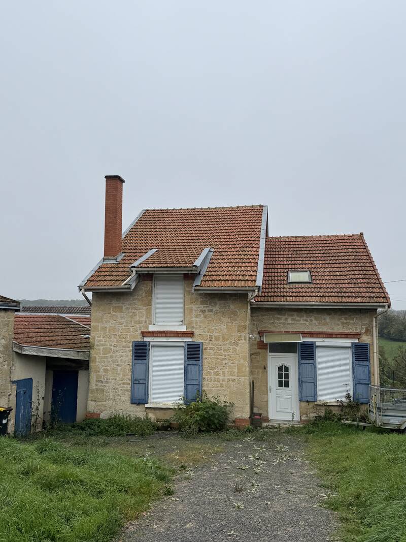 Neuville-Day (08130)