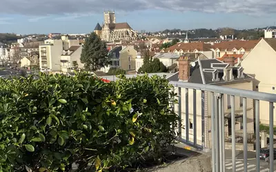 Meaux (77100)