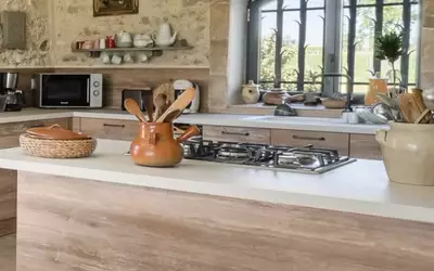 Vauvert (30600)