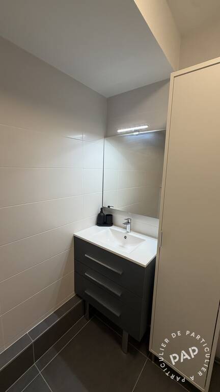 Location meublée studio 30 m² Suresnes (92150) photo 5