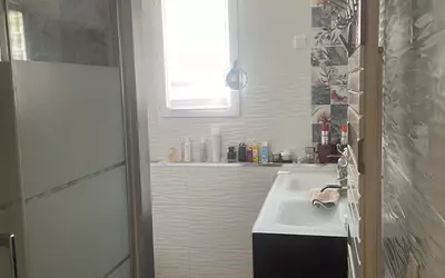 Fréjus (83600)