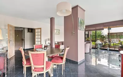 + Terrasse, Île De La Jatte, Levallois-Perret (92300)