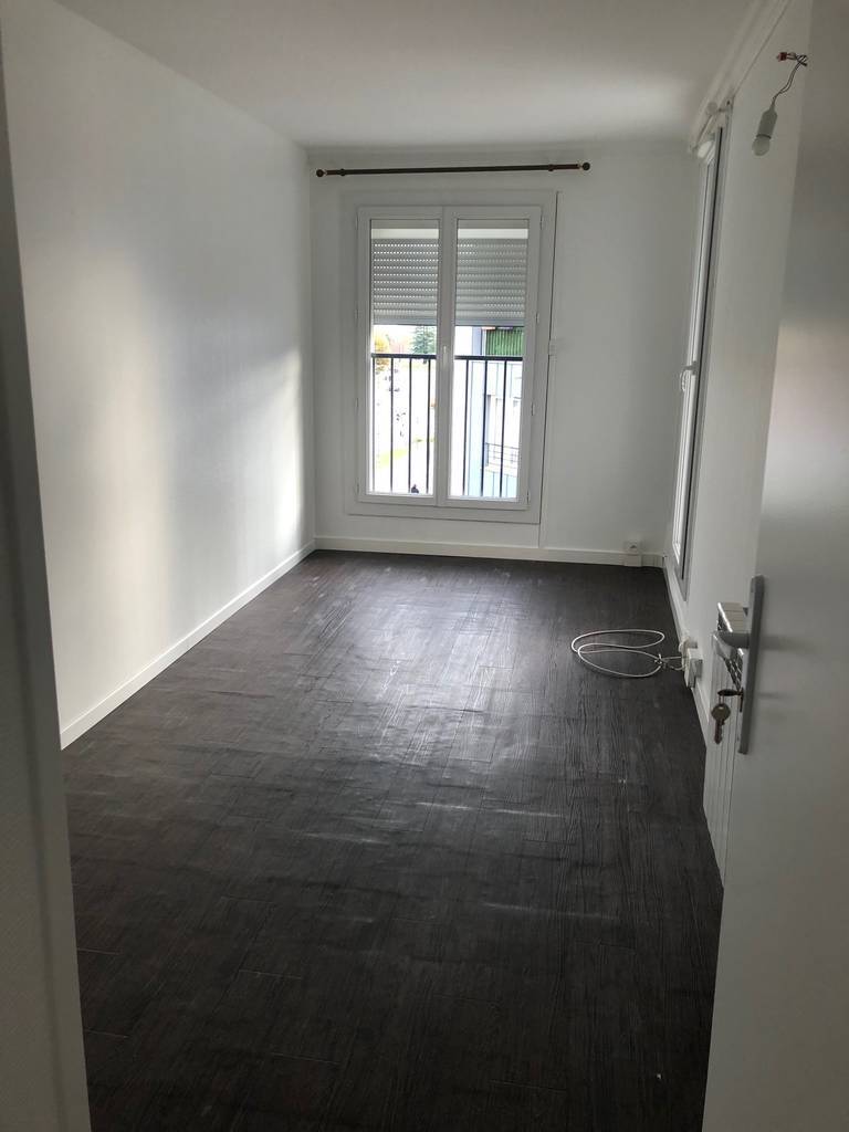 Torcy (77200)