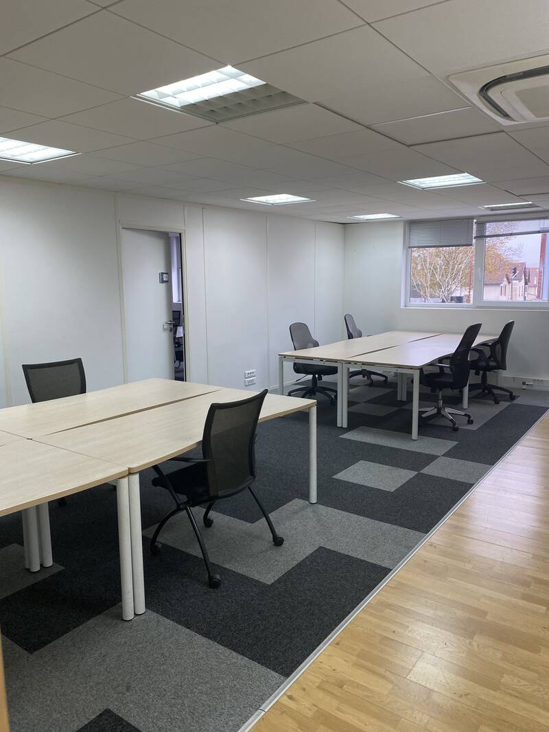 Bureaux Tout Équpés