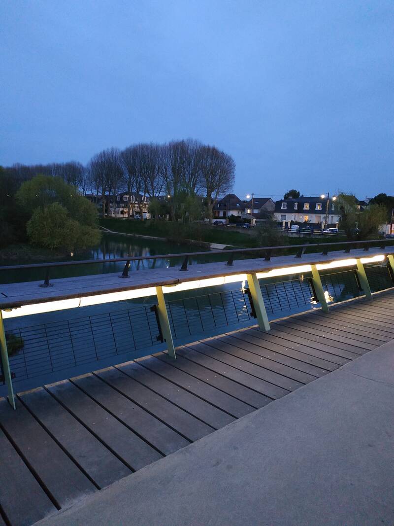 Champs-Sur-Marne (77420)
