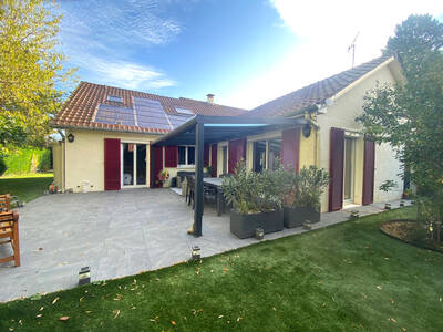 Vente maison 9 pièces La Queue-en-Brie (94510)