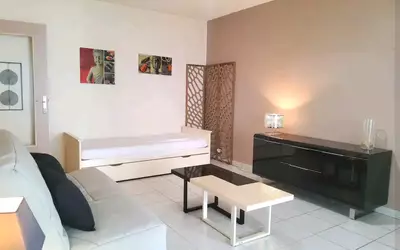 Fréjus (83600)