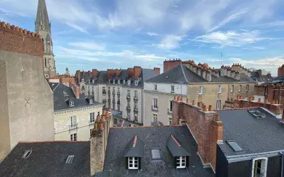 Nantes (44000)