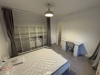 Location chambre en colocation 5 pièces Choisy-le-Roi (94600)