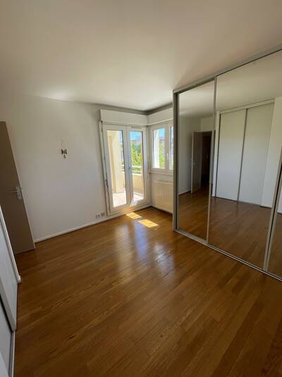 Location appartement 4 pièces Villeneuve-la-Garenne (92390)