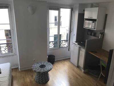 Location appartement studio Paris 17e