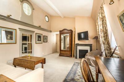 Location appartement studio Paris 7e