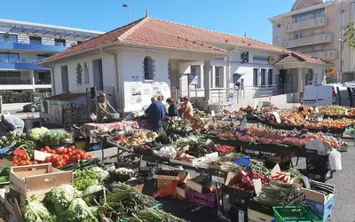 Fréjus (83600)