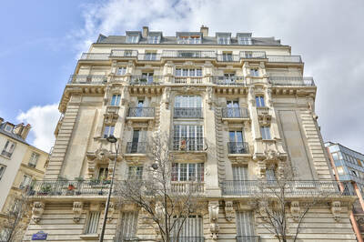 Vente appartement 4 pièces Paris 10e