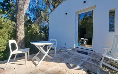 10 Mn Aix-En-Provence, A Calas-Cabries