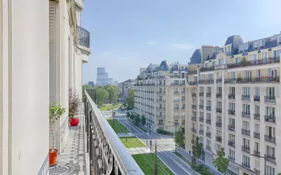Paris 17E