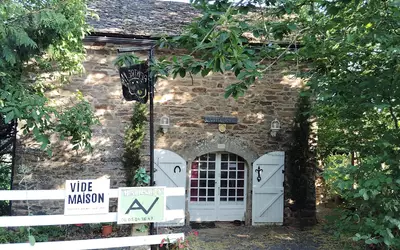 Viala-Du-Tarn (12490)