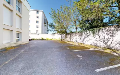 Angers (49000)