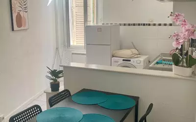 Toulon (83000)