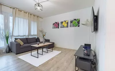 Angers (49000)