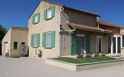 Modène (84330)