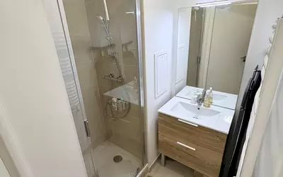 Saint-Ouen-Sur-Seine (93400)