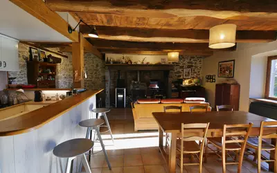 Saint-Sauves-D'auvergne (63950)