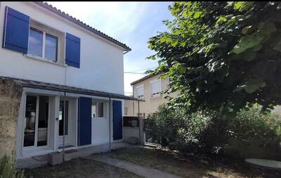 Vente maison 6 pièces Saint-Jean-d'Angély (17400)