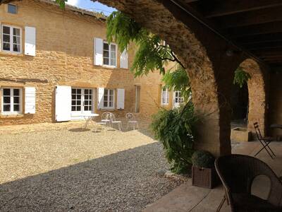 Vente maison 10 pièces Liergues (69400)
