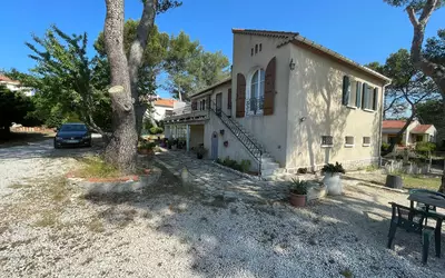 Roquefort-La-Bédoule (13830)