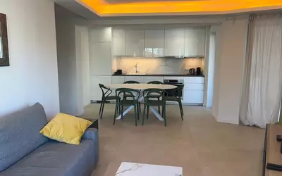 Cannes (06150)