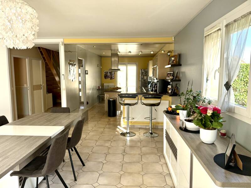 Vaires-Sur-Marne (77360)