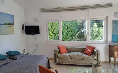 10 Mn Aix-En-Provence, A Calas-Cabries