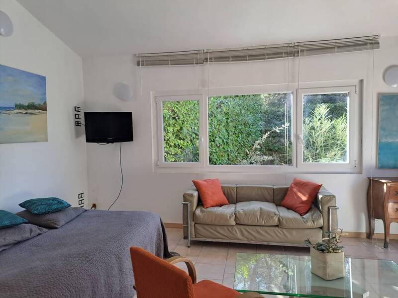 10 Mn Aix-En-Provence, A Calas-Cabries